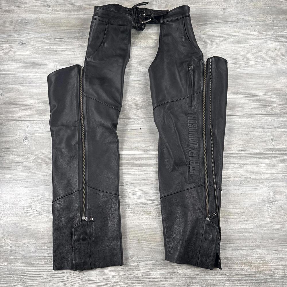 Harley Davidson Chaps Mens Large Short Black Leather Embossed Spellout Zip Ups
